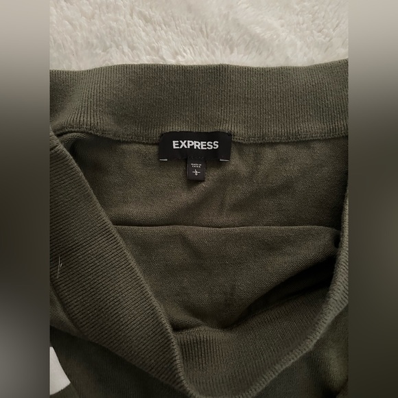 Express sweater - Picture 2 of 3